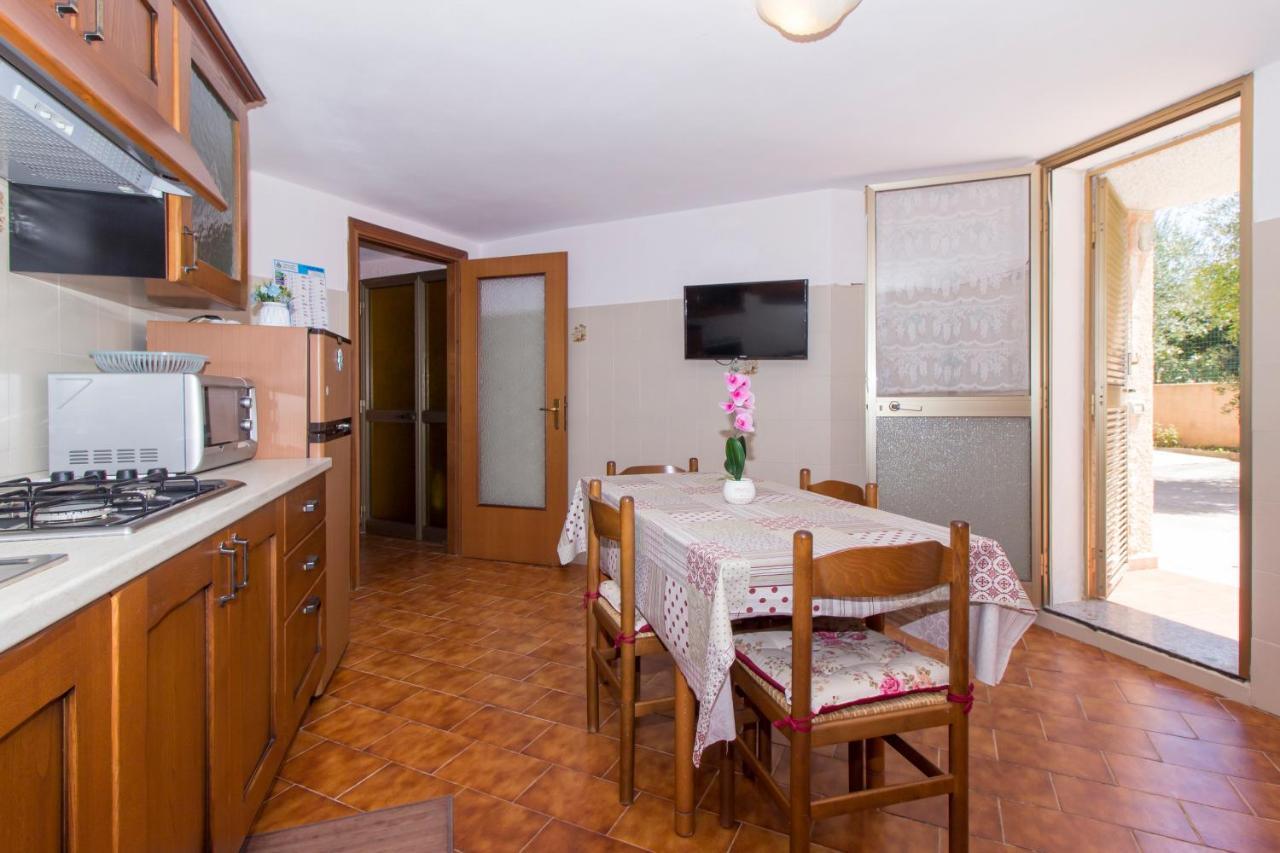Appartamenti In Villa Con Ampio Giardino Esterno Посада Экстерьер фото