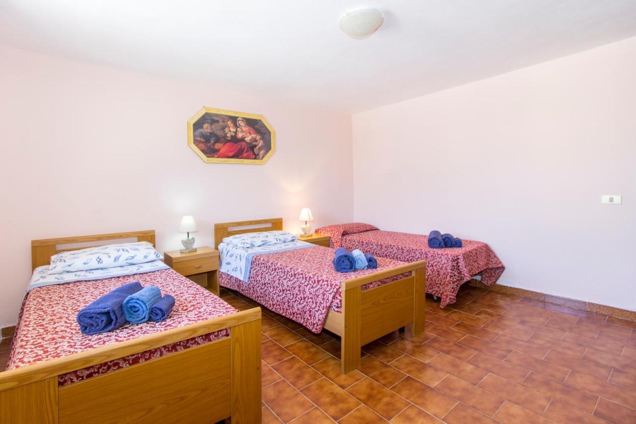 Appartamenti In Villa Con Ampio Giardino Esterno Посада Экстерьер фото