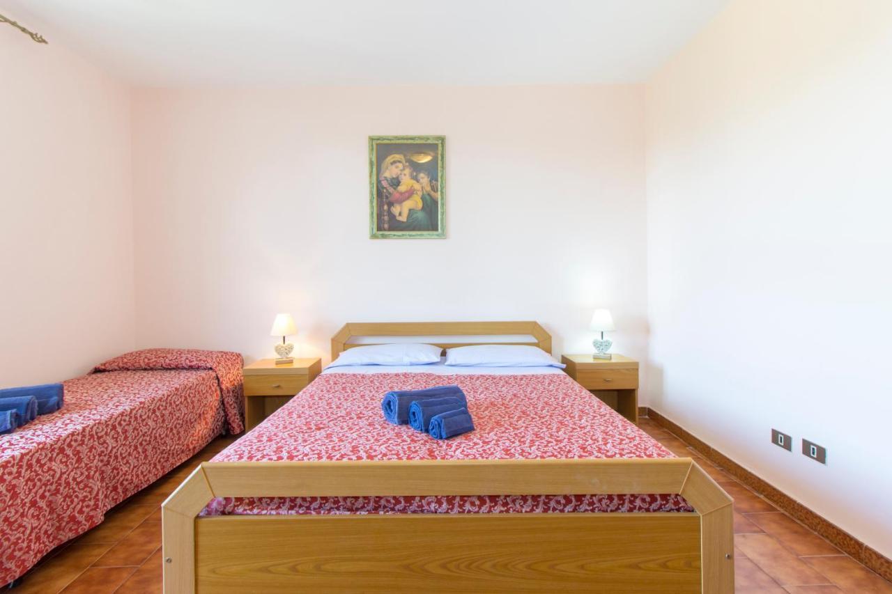 Appartamenti In Villa Con Ampio Giardino Esterno Посада Экстерьер фото